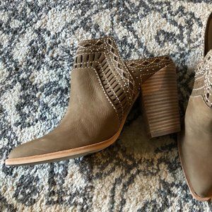 Dolce Vita Booties
